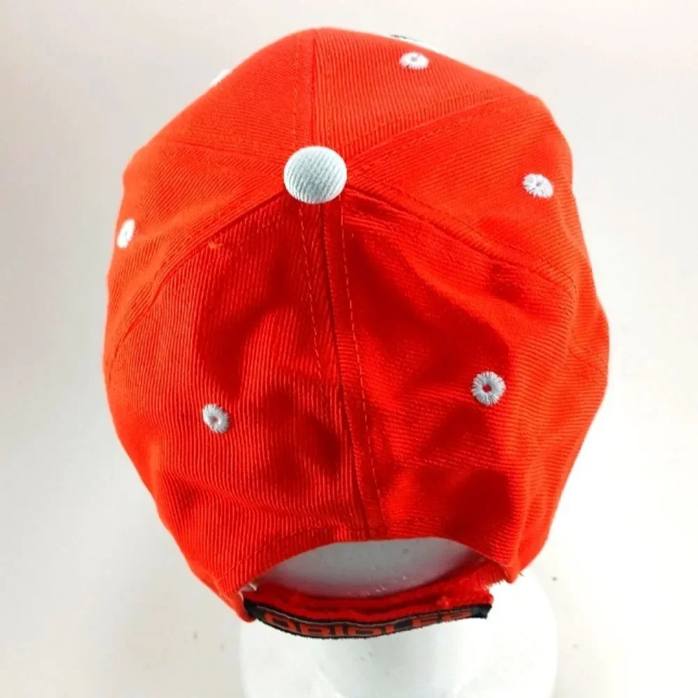 Youths NWOT Baltimore Orioles Embroidered Baseball Hat. Hook and Eye Closure....